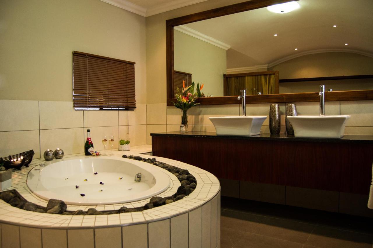 Aps Guesthouse Windhoek Exterior photo